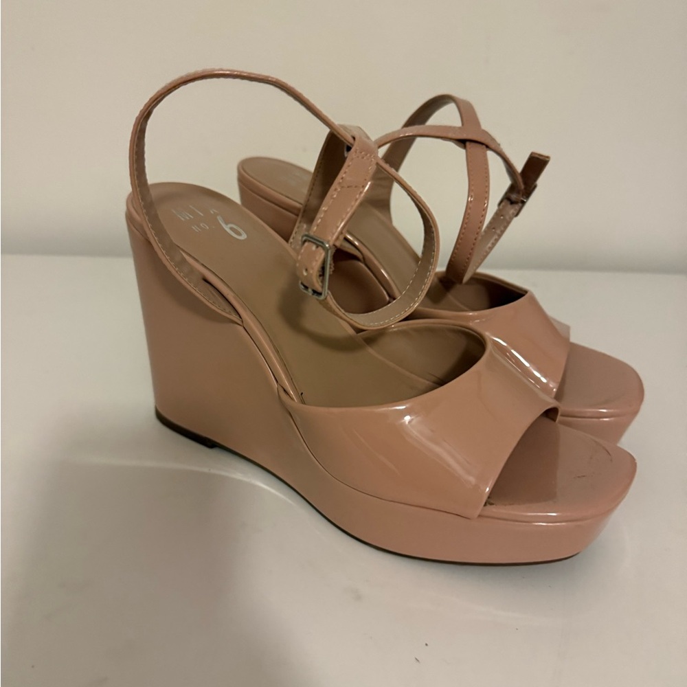 Elegant Nude Wedge Sandals
